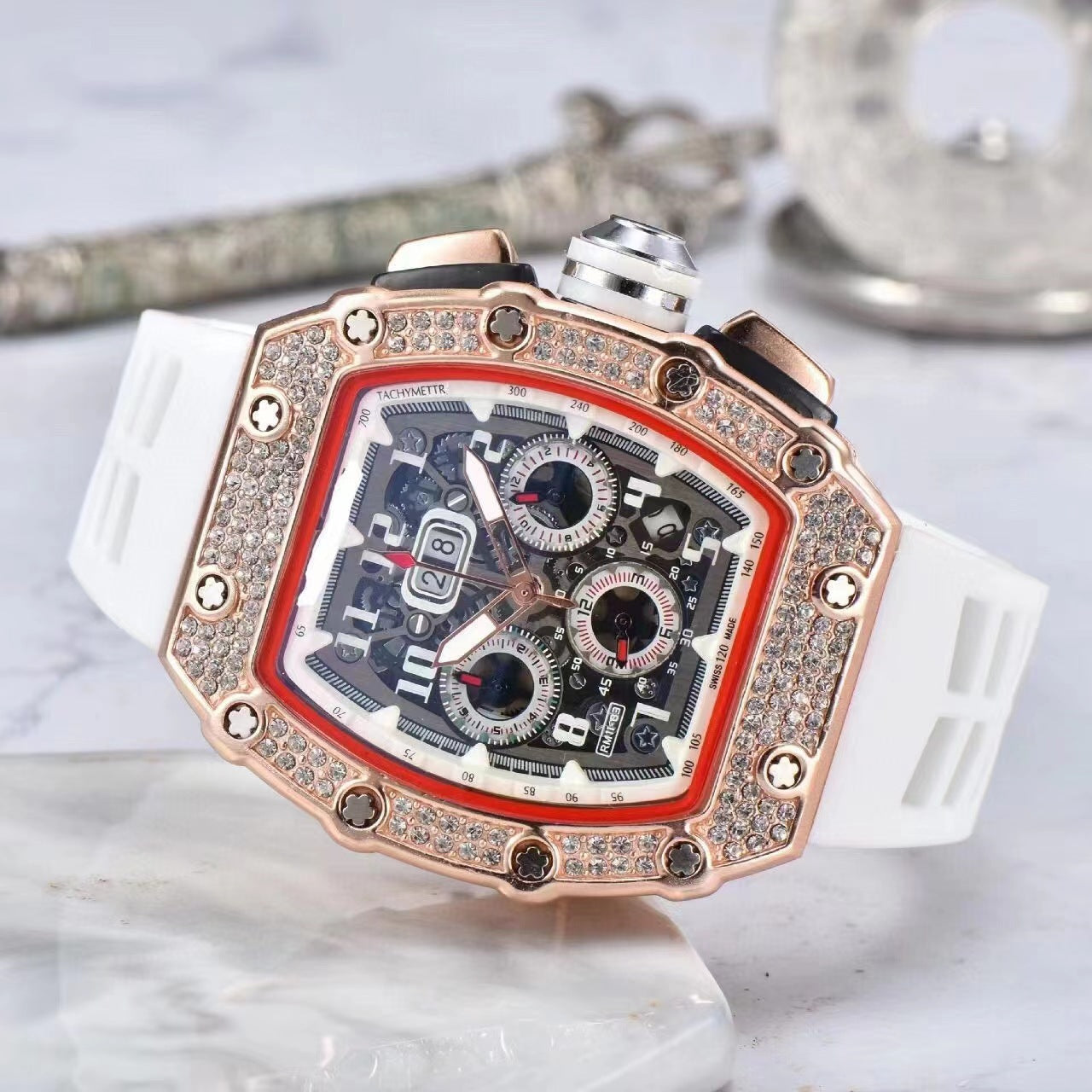 ⌚Men's Luxury barrel-shaped watch Rhinestone Embellished Watch